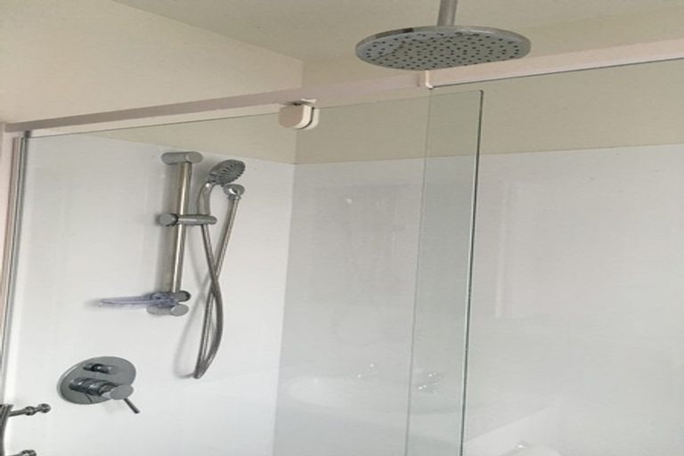 Photo of property in 2/26 Picton Avenue, Riccarton, Christchurch, 8011