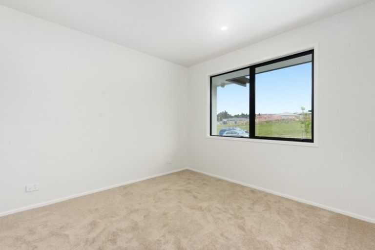 Photo of property in 4 Manotini Way, Pyes Pa, Tauranga, 3112