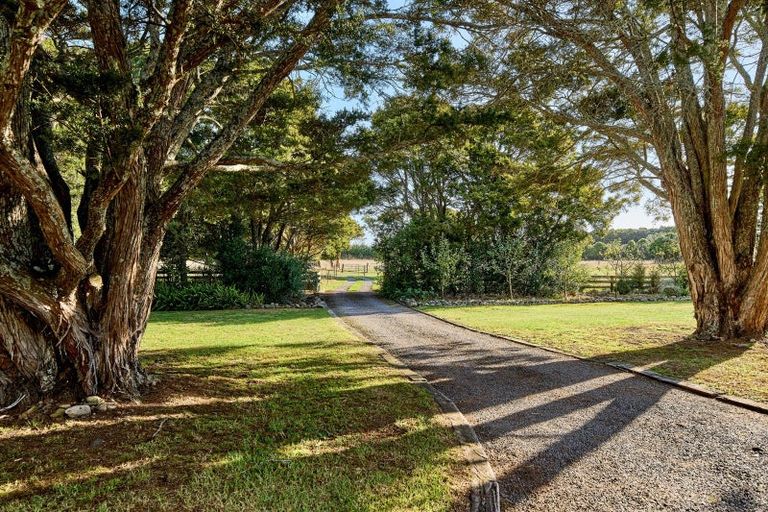 Photo of property in 117 Arcus Road, Te Horo, Otaki, 5582