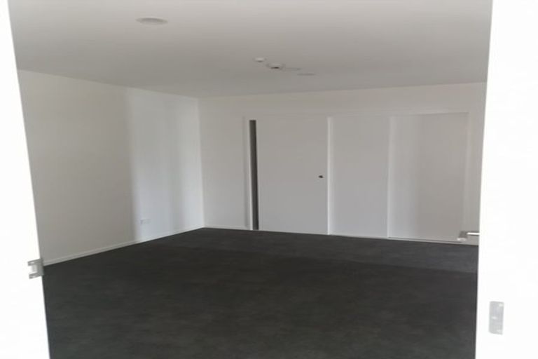 Photo of property in 206/9 East Street, Papakura, 2110