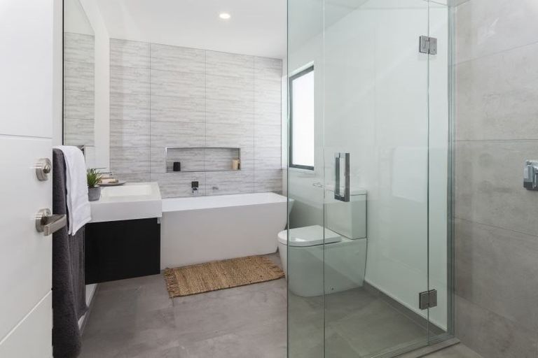 Photo of property in 2/196 Peterborough Street, Christchurch Central, Christchurch, 8013