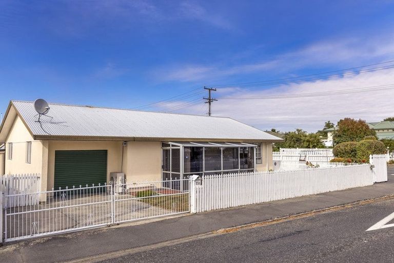 Photo of property in 131 Charles Street, Blenheim, 7201