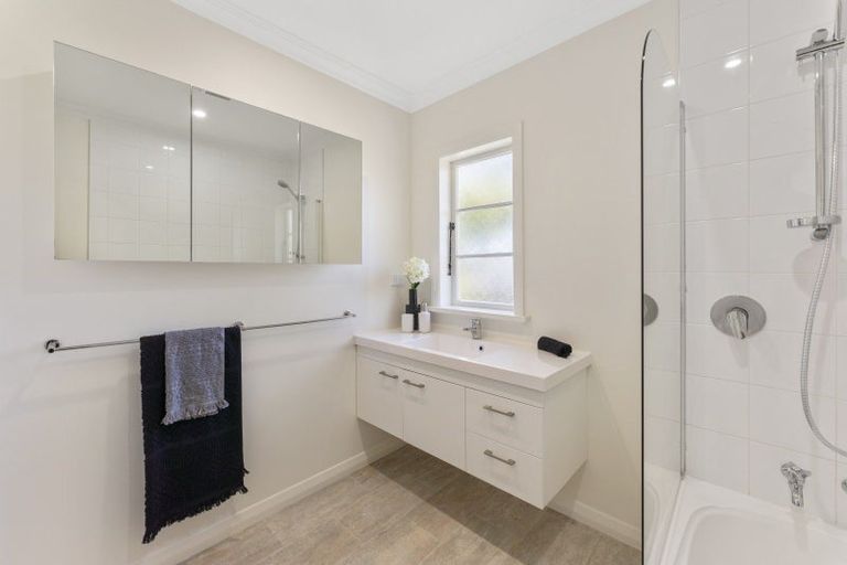 Photo of property in 9 Rosehaugh Avenue, Karori, Wellington, 6012