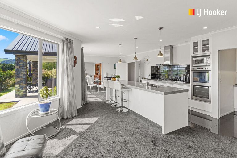 Photo of property in 218 Gladstone Road North, Mosgiel, 9024