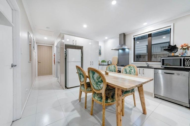 Photo of property in 30 Opoka Street, Takanini, 2110