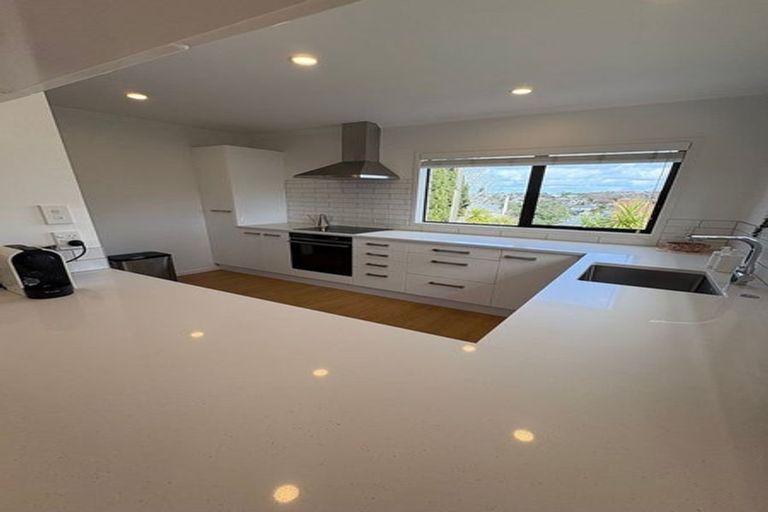 Photo of property in 2/39 Stanley Avenue, Milford, Auckland, 0620