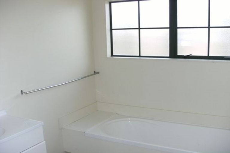 Photo of property in 804 Tremaine Avenue, Roslyn, Palmerston North, 4414