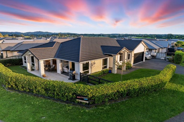 Photo of property in 46 Penetaka Heights, Pyes Pa, Tauranga, 3112