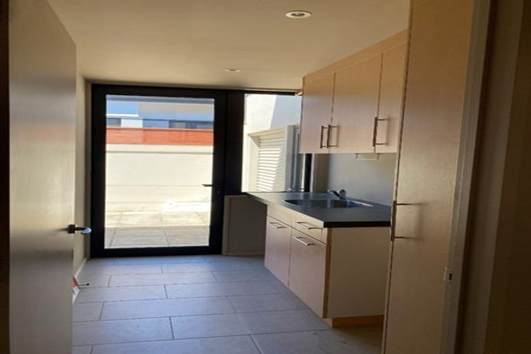 Photo of property in 4 Kahikatea Lane, Riccarton, Christchurch, 8011