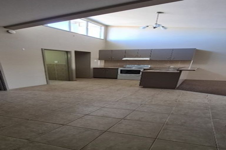 Photo of property in 38-50 Barton Avenue, Marewa, Napier, 4110