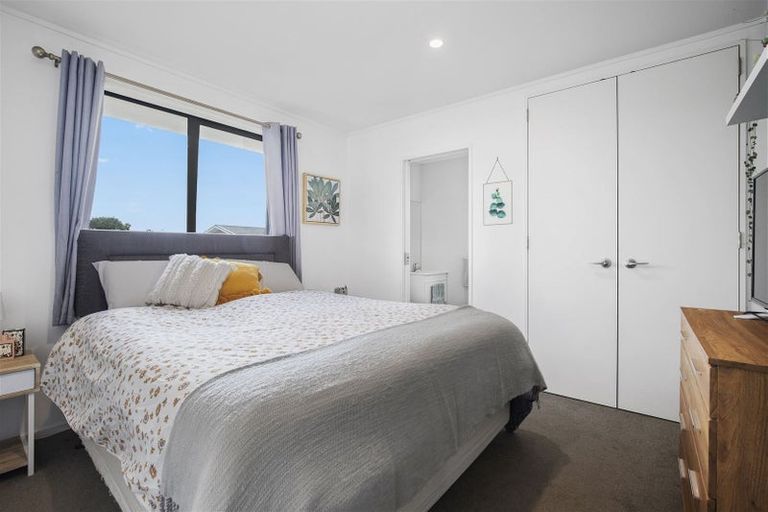 Photo of property in 17a Mellsop Avenue, Waiuku, 2123