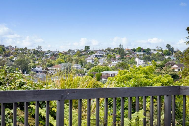 Photo of property in 142 Glamorgan Drive, Torbay, Auckland, 0630