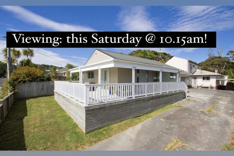 Photo of property in 1/127 Atkinson Road, Titirangi, Auckland, 0604