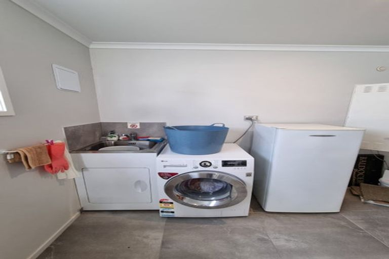 Photo of property in 49 Liquidambar Drive, Hobsonville, Auckland, 0616