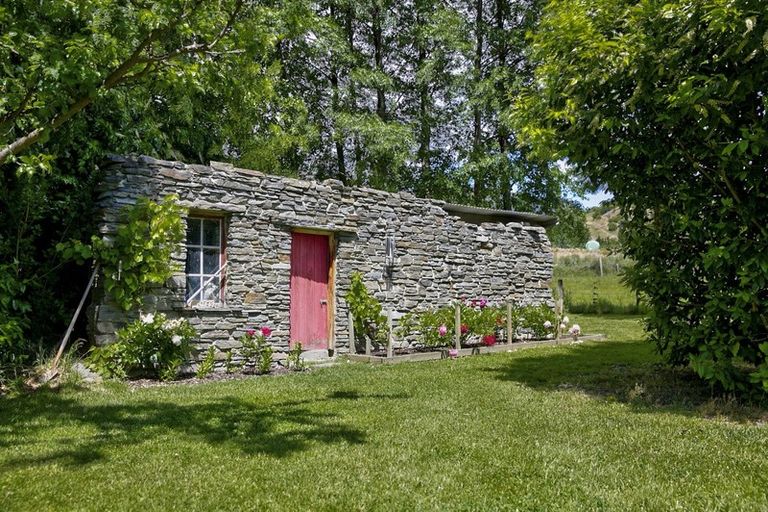 Photo of property in 351 Morven Ferry Road, Arrow Junction, 9371