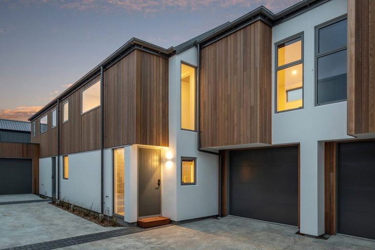 Photo of property in 39 Woodville Street, Leeston, 7632