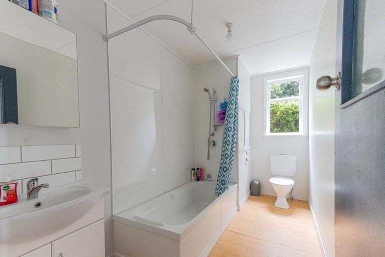 Photo of property in 18 Abbot Street, Gonville, Whanganui, 4501