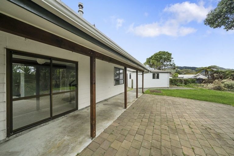 Photo of property in 13 Kanawa Street, Waikanae, 5036