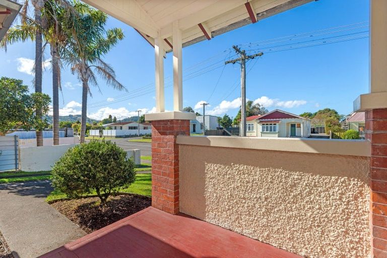 Photo of property in 33 Carnarvon Street, Gisborne, 4010