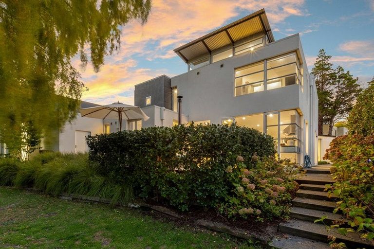 Photo of property in 100a Glandovey Road, Fendalton, Christchurch, 8052