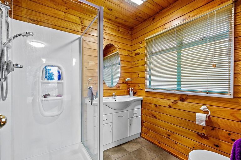 Photo of property in 2/161b Colwill Road, Massey, Auckland, 0614