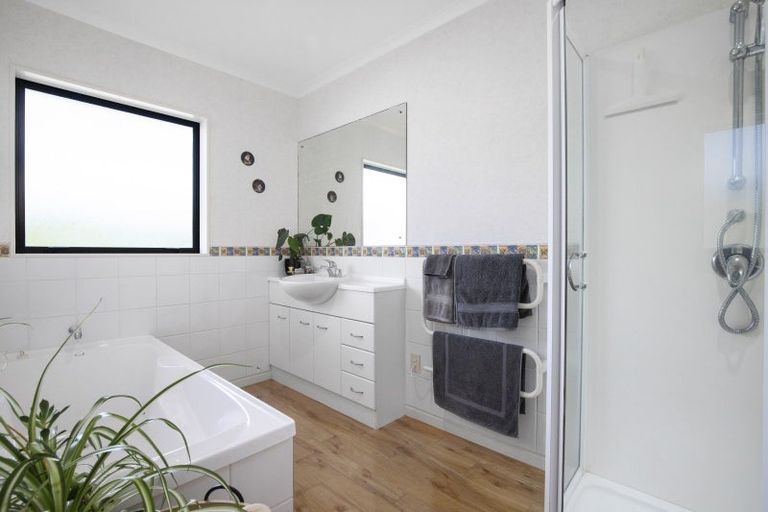 Photo of property in 63 Waipipi Wharf Road, Pollok, Waiuku, 2683