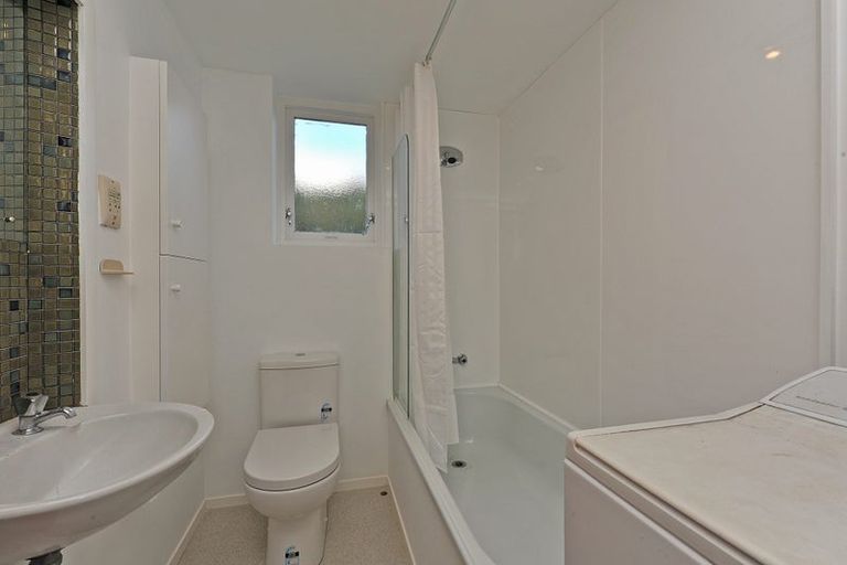 Photo of property in 3 Stowe Hill, Thorndon, Wellington, 6011