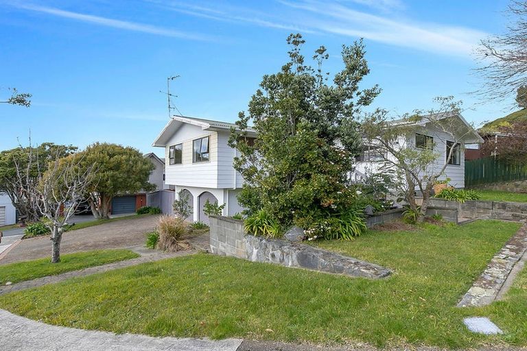 Photo of property in 10 The Mainsail, Whitby, Porirua, 5024
