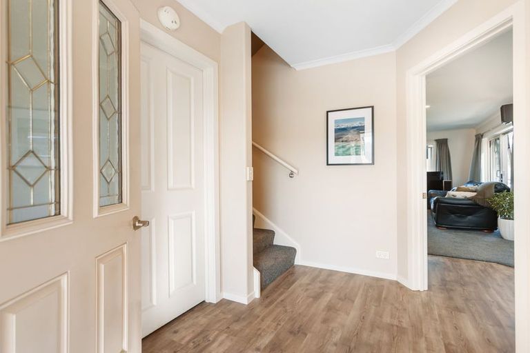 Photo of property in 1 Down Street, Cromwell, 9310