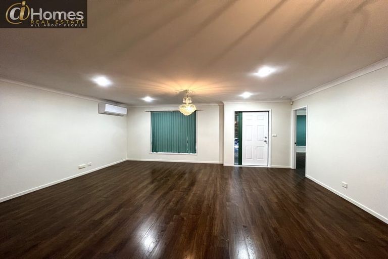 Photo of property in 5 Rosebay Rise, Henderson, Auckland, 0610