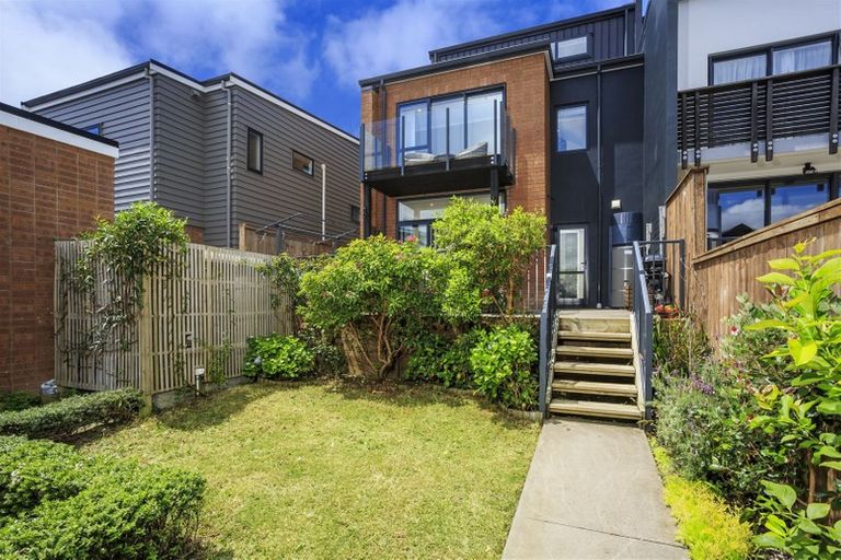 Photo of property in 198 Hobsonville Point Road, Hobsonville, Auckland, 0616