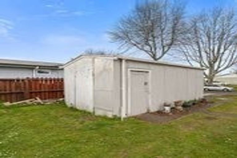 Photo of property in 1 Toi Grove, Turangi, 3334