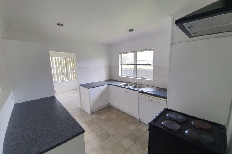 Photo of property in 110 Gloucester Road, Manurewa, Auckland, 2102