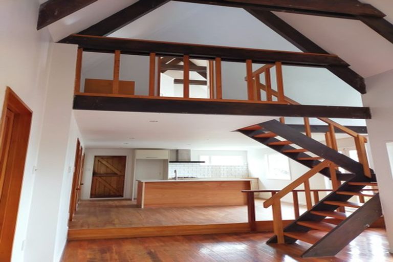 Photo of property in 112a Rosier Road, Glen Eden, Auckland, 0602