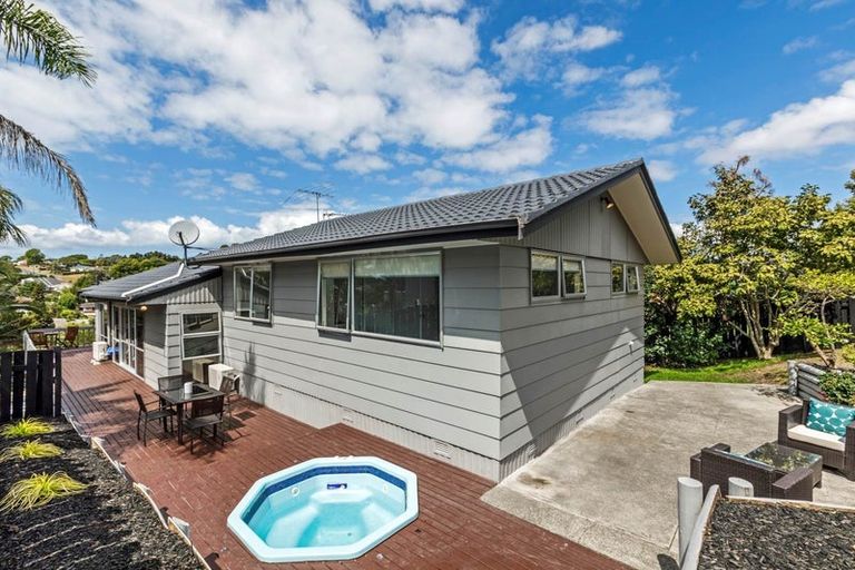 Photo of property in 5 Freya Place, Torbay, Auckland, 0630