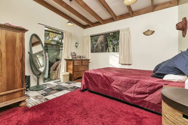 Photo of property in 2/26 Colonial Road, Birkenhead, Auckland, 0626