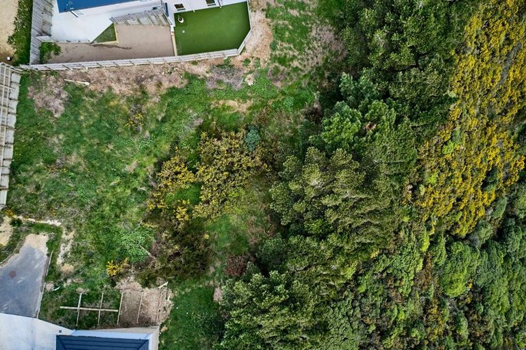 Photo of property in 91 Spenmoor Street, Newlands, Wellington, 6037