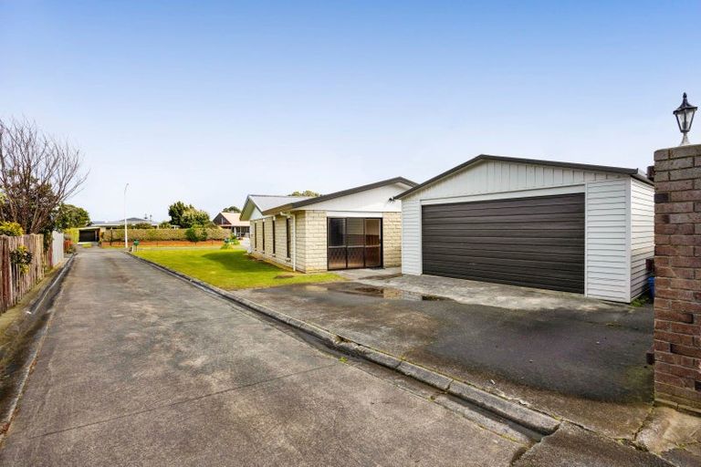 Photo of property in 14 Pohutukawa Drive, Opunake, 4616