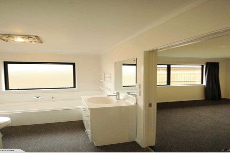 Photo of property in 3 Limbrick Crescent, Wigram, Christchurch, 8042