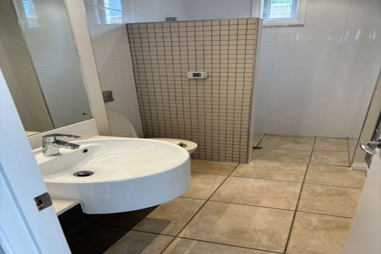 Photo of property in 17 Rewiti Avenue, Takapuna, Auckland, 0622
