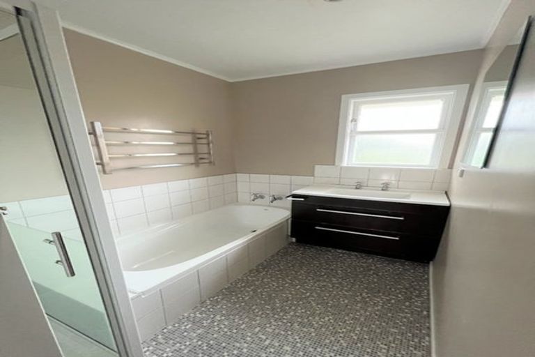 Photo of property in 29d Merton Street, Trentham, Upper Hutt, 5018