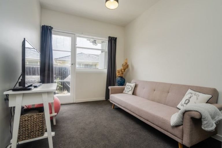 Photo of property in 102 Woodham Road, Linwood, Christchurch, 8062