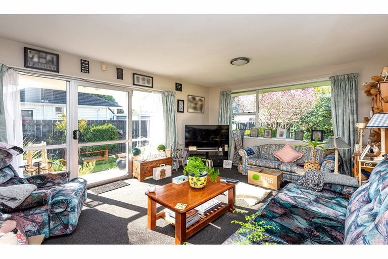 Photo of property in 2/254 Knowles Street, Mairehau, Christchurch, 8052