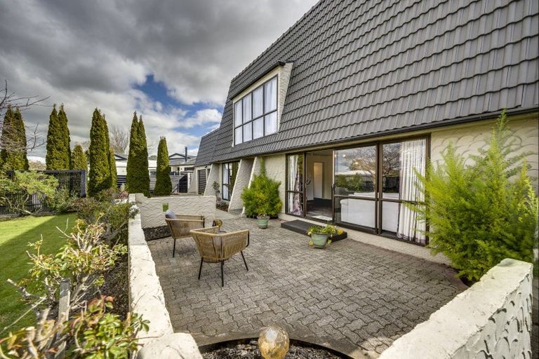 Photo of property in 14 Bassett Place, Taradale, Napier, 4112