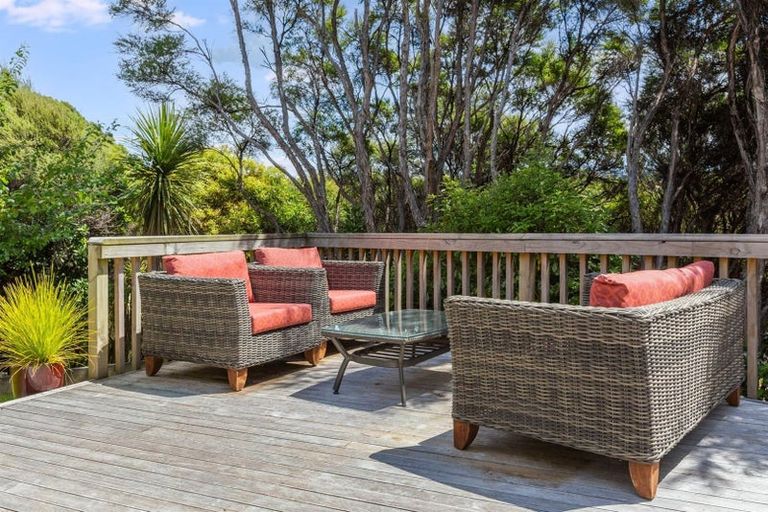 Photo of property in 42 James Cook Drive, Whitby, Porirua, 5024