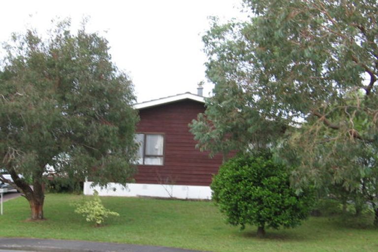 Photo of property in 33 Realm Place, Massey, Auckland, 0614