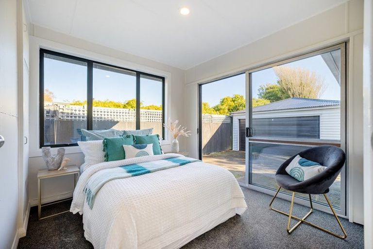 Photo of property in 77 Owles Terrace, New Brighton, Christchurch, 8061