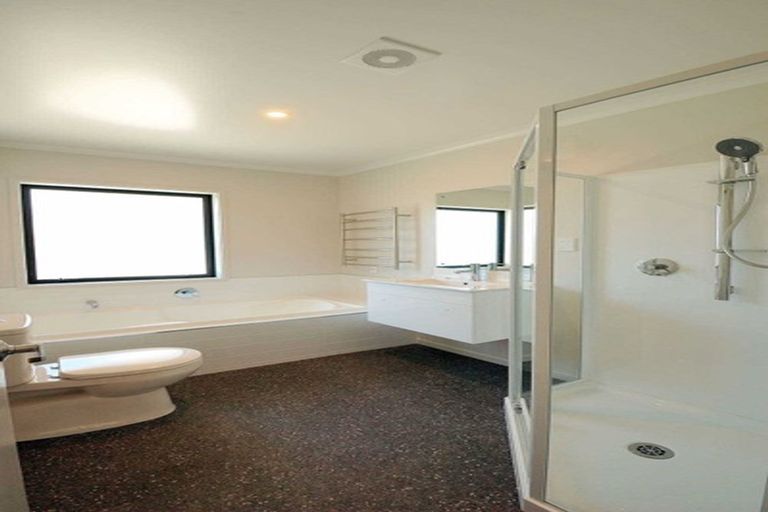 Photo of property in 10 Pohe Street, Wigram, Christchurch, 8042