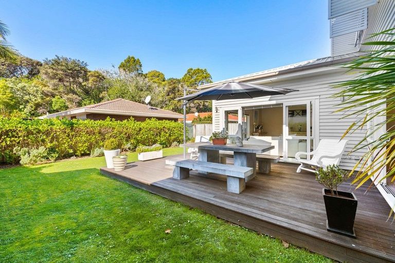 Photo of property in 8 Kensington Drive, Orewa, 0931