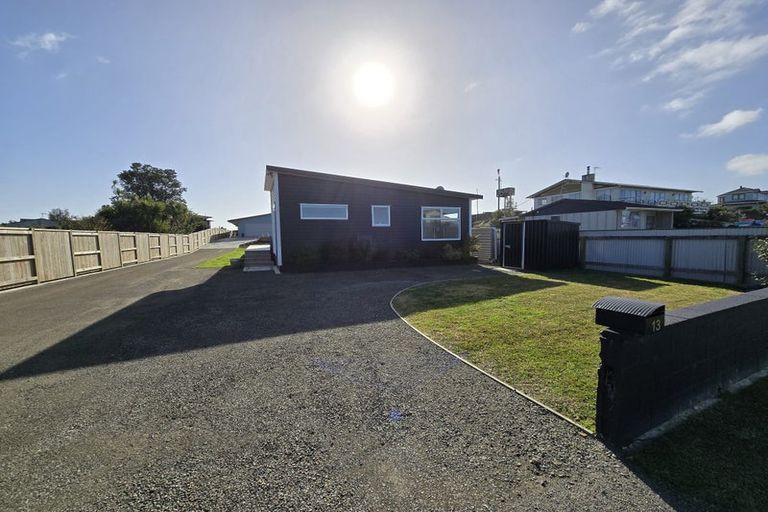 Photo of property in 13 Chaffey Street, Foxton Beach, Foxton, 4815